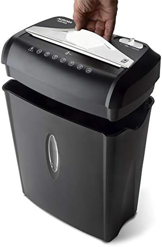 Small 8 sheet crosscut shredder with basket — photo 4